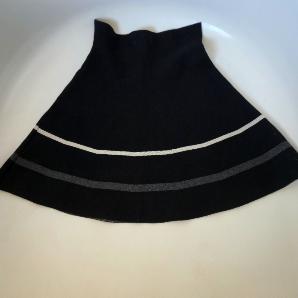 Max Studio Skirt - Picture 6 of 9